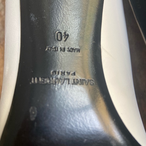 Stunning pair of Saint Laurent heels size 40/9 Run Cap-toe. - Picture 2 of 12